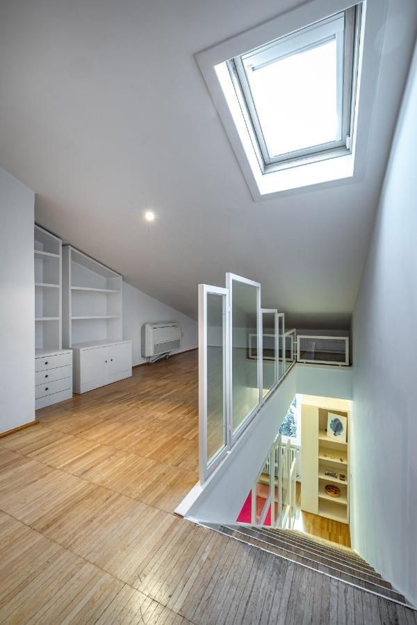 Yid Penthouse On Florence River With Parking Buitenkant foto